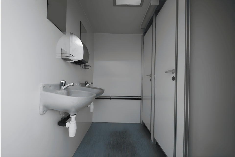 Luksus toiletvogn med 6 toiletter og 1 urinal - Toiletter med skyl