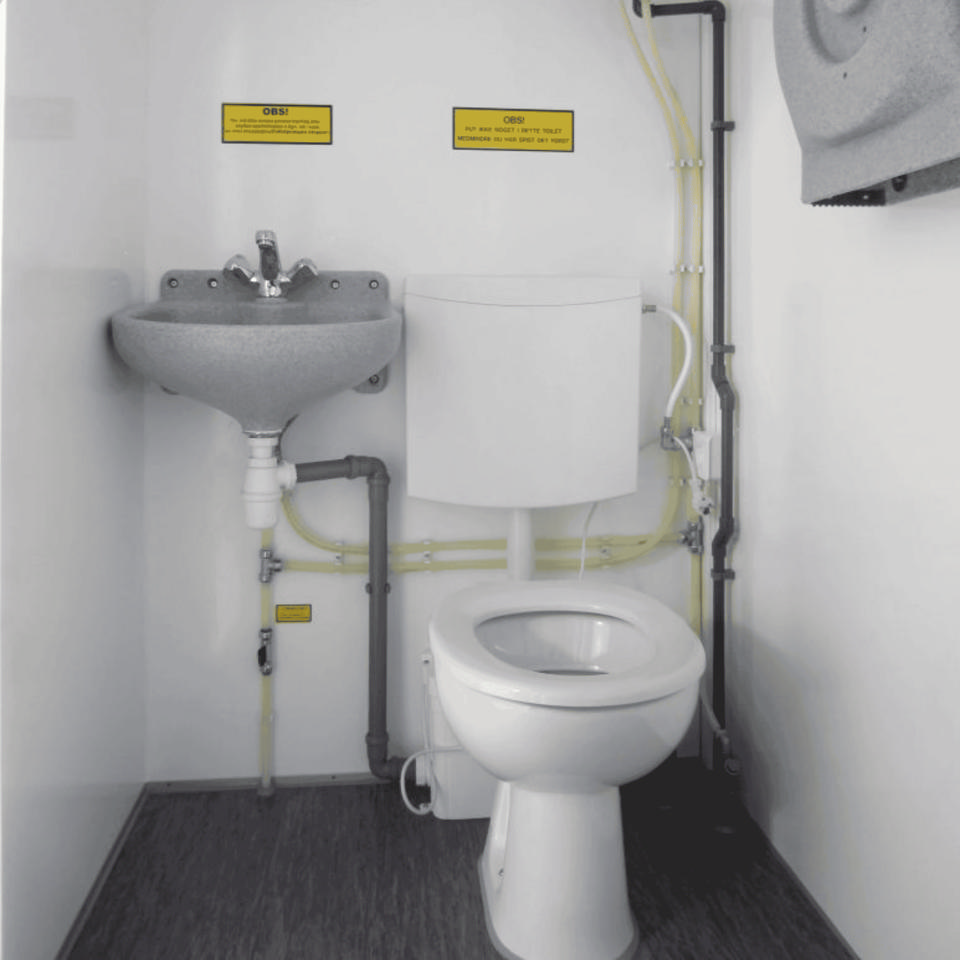 Kontorvogn med 2 rum og toilet - Brugte kontor- og mandskabsvogne