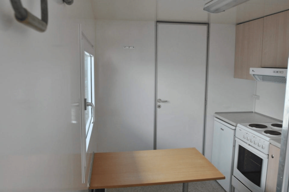 Beboelsesvogn 4 personer, 9 meter - Brugte beboelse- og køkkenvogne