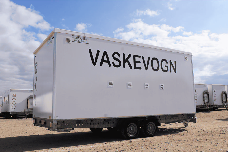 Vaskerivogn m/industrimaskiner - Opvaske- og vaskerivogne