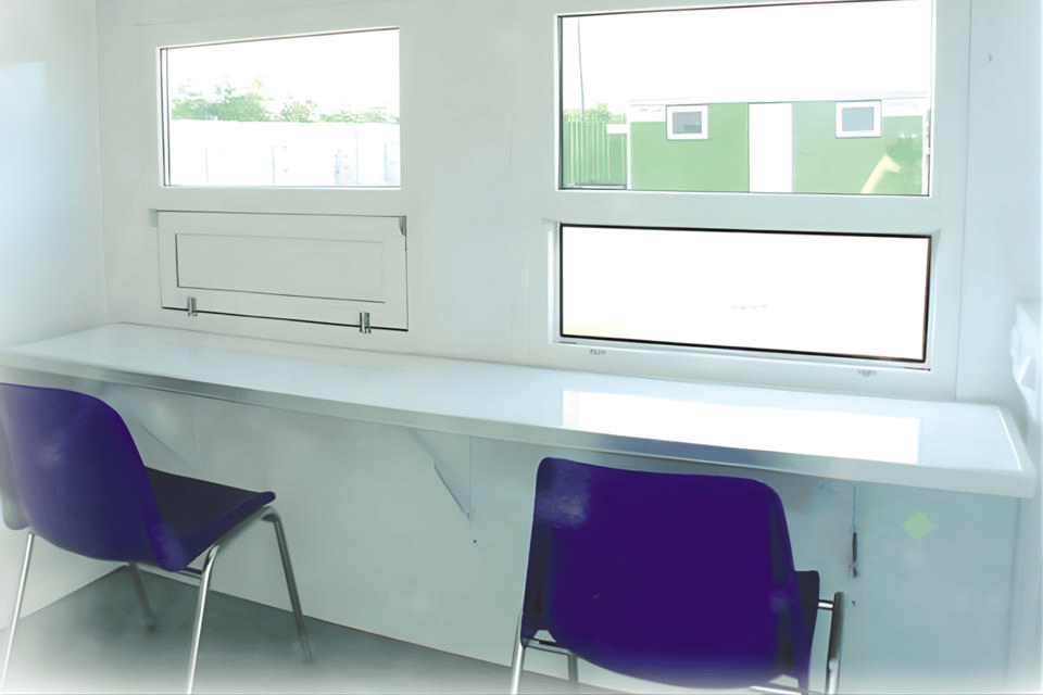 Lille billetvogn - Billet- og informationsvogne