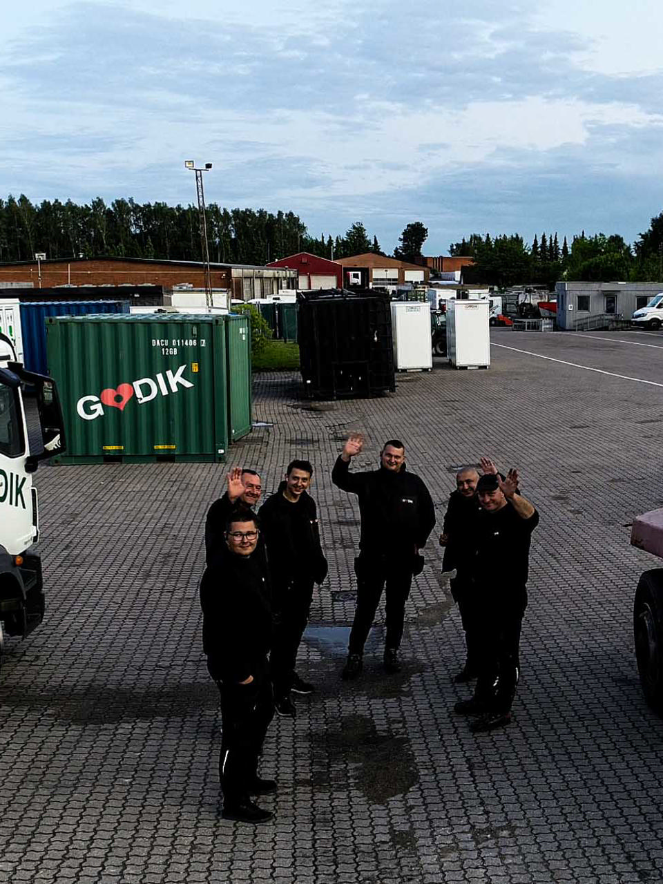 Godik-team der står klar til udrykning og service døgnet rundt